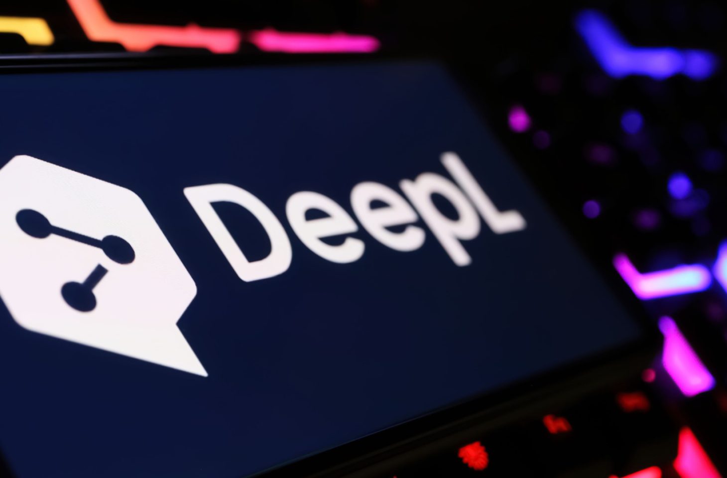 DeepL har lanserat DeepL Voice, en ny teknik för omedelbar översättning av tal och video