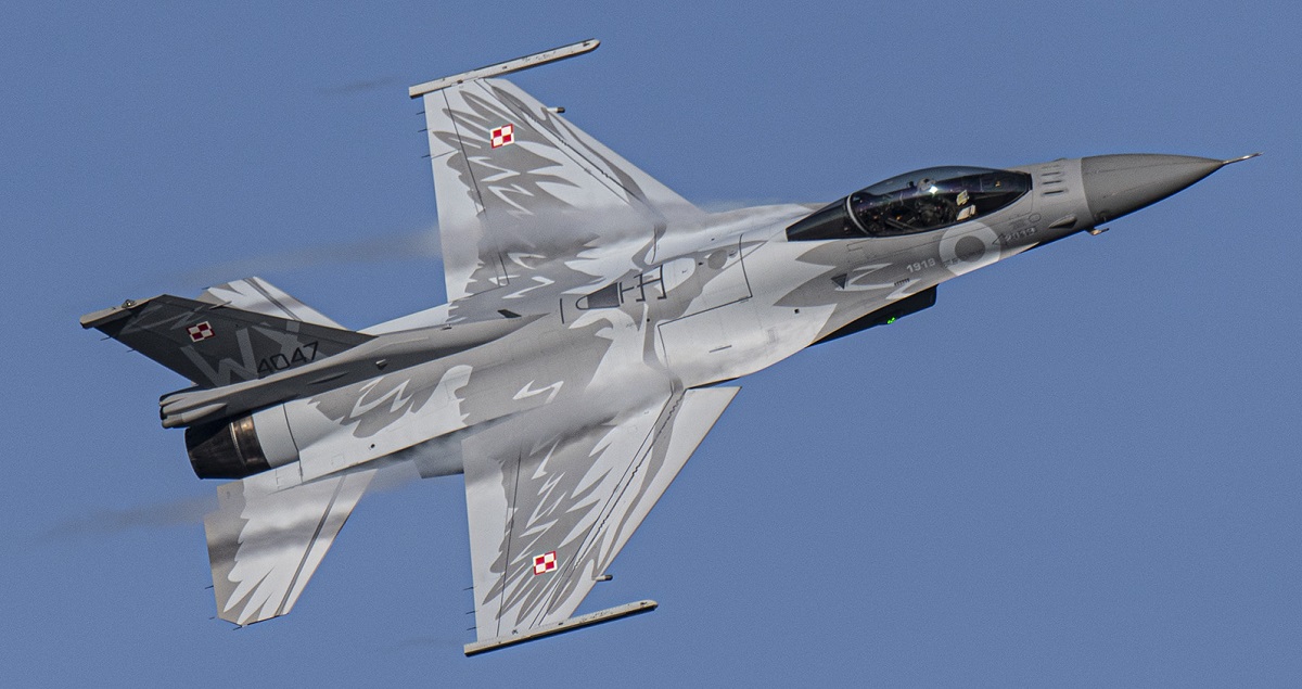 USA:s utrikesdepartement har godkänt försäljningen av stödutrustning för fjärde generationens F-16 Fighting Falcon stridsflygplan till Polen