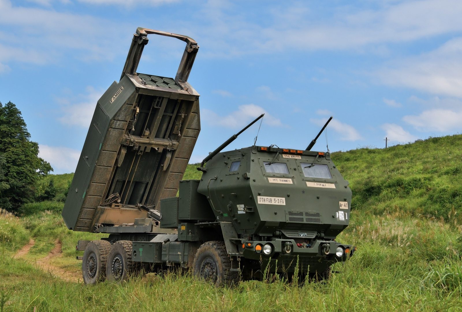 Taiwan får första leveransen av HIMARS-system