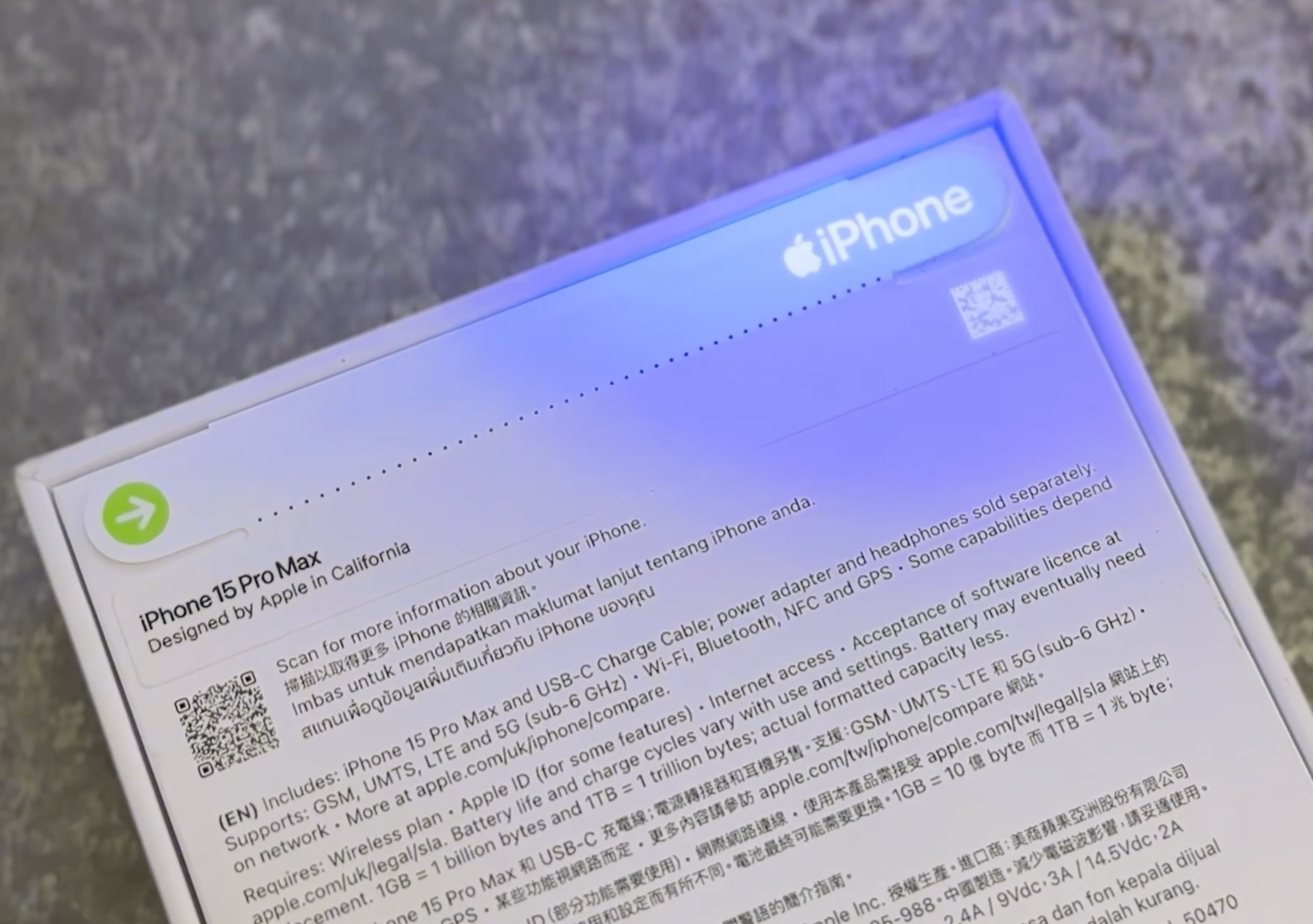 Det finns särskilda koder på iPhone 15-förpackningen som endast är synliga under UV-ljus