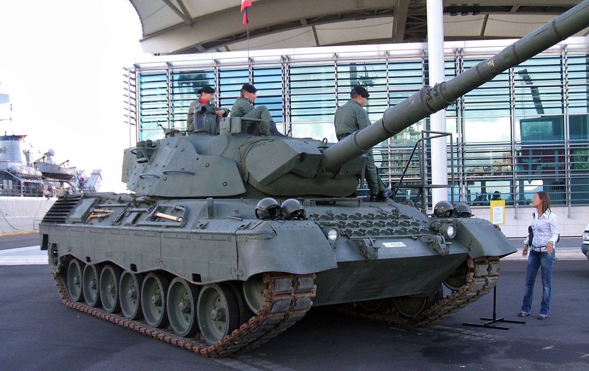 Schweiz har inlett en utredning mot RUAG, som ville sälja nästan 100 Leopard 1A5 stridsvagnar till Ukraina