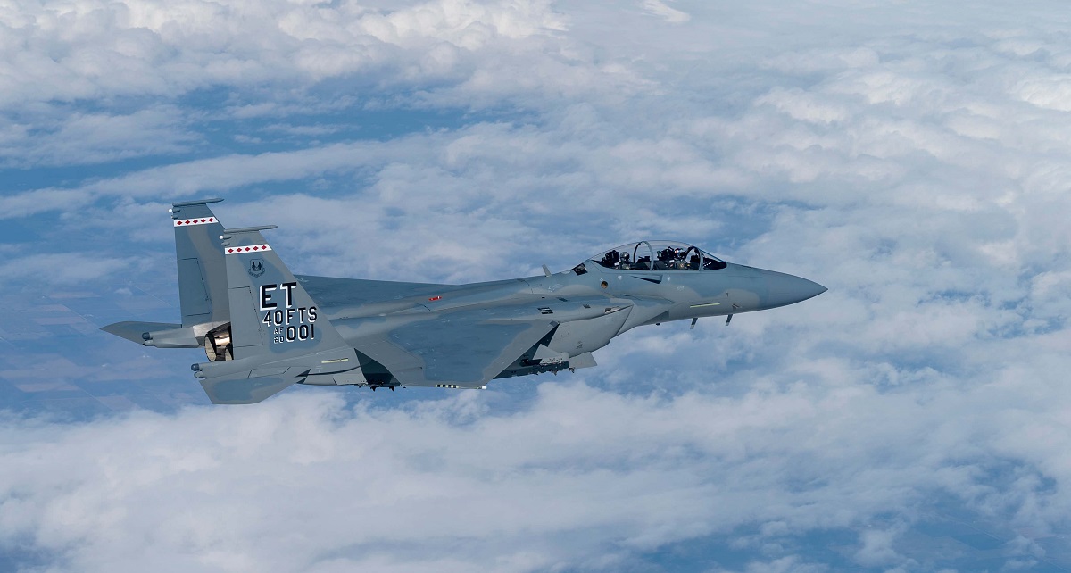 Indonesien kommer att köpa 24 moderniserade stridsflygplan av typen F-15EX Eagle II till ett pris av 80-106 miljoner USD trots att man köpt Rafale och har F-16, Su-27, Su-30