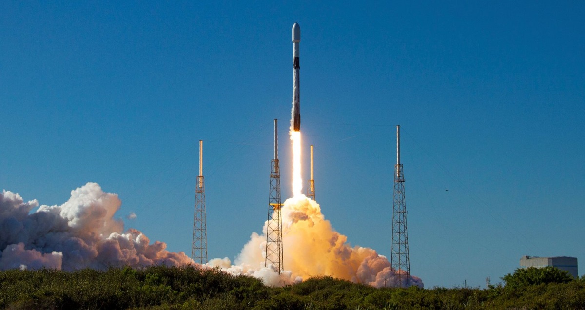 Dogecoin kommer att finansiera månuppdrag - SpaceX Falcon 9 kommer att skicka upp DOGE-1-satelliten i rymden