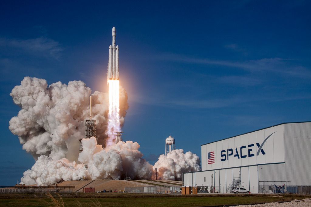 SpaceX kommer att genomföra ett återköp av aktier istället för en planerad försäljning av värdepapper