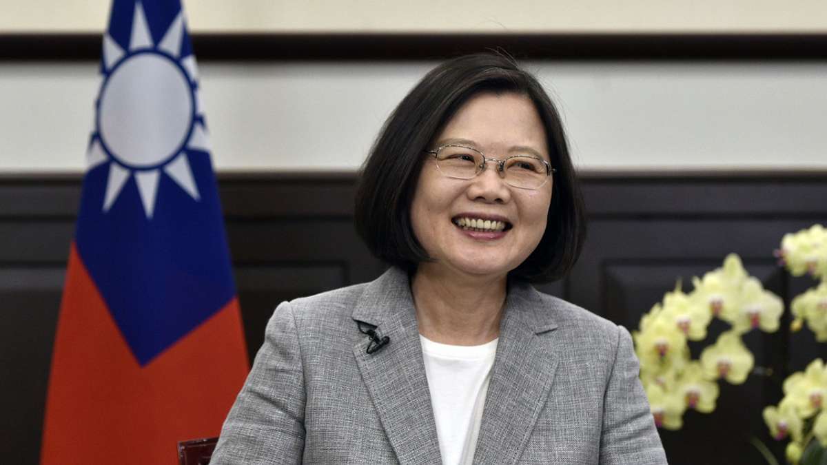 Taiwans tidigare president Tsai Ing-wen: USA bör prioritera vapenförsäljning till Ukraina framför Taiwan