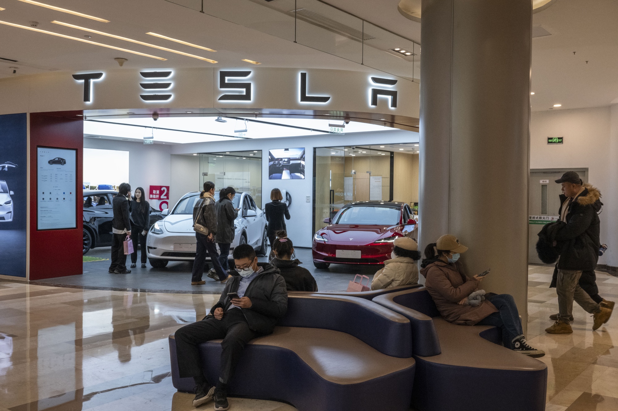 Tesla i Kina har infört bonusar för att öka försäljningen av sina elbilar 