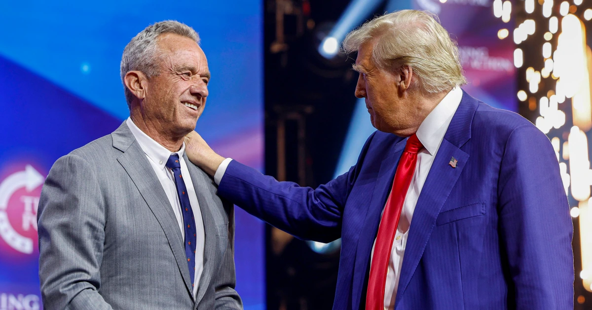 Trump föreslår att utnämna vaccinmotståndaren och konspirationsteoretikern Robert Kennedy Jr. till hälsominister