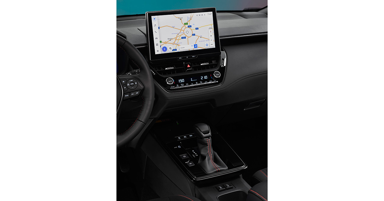 Toyota Corolla Cross GR Sport exteriör med svart tak