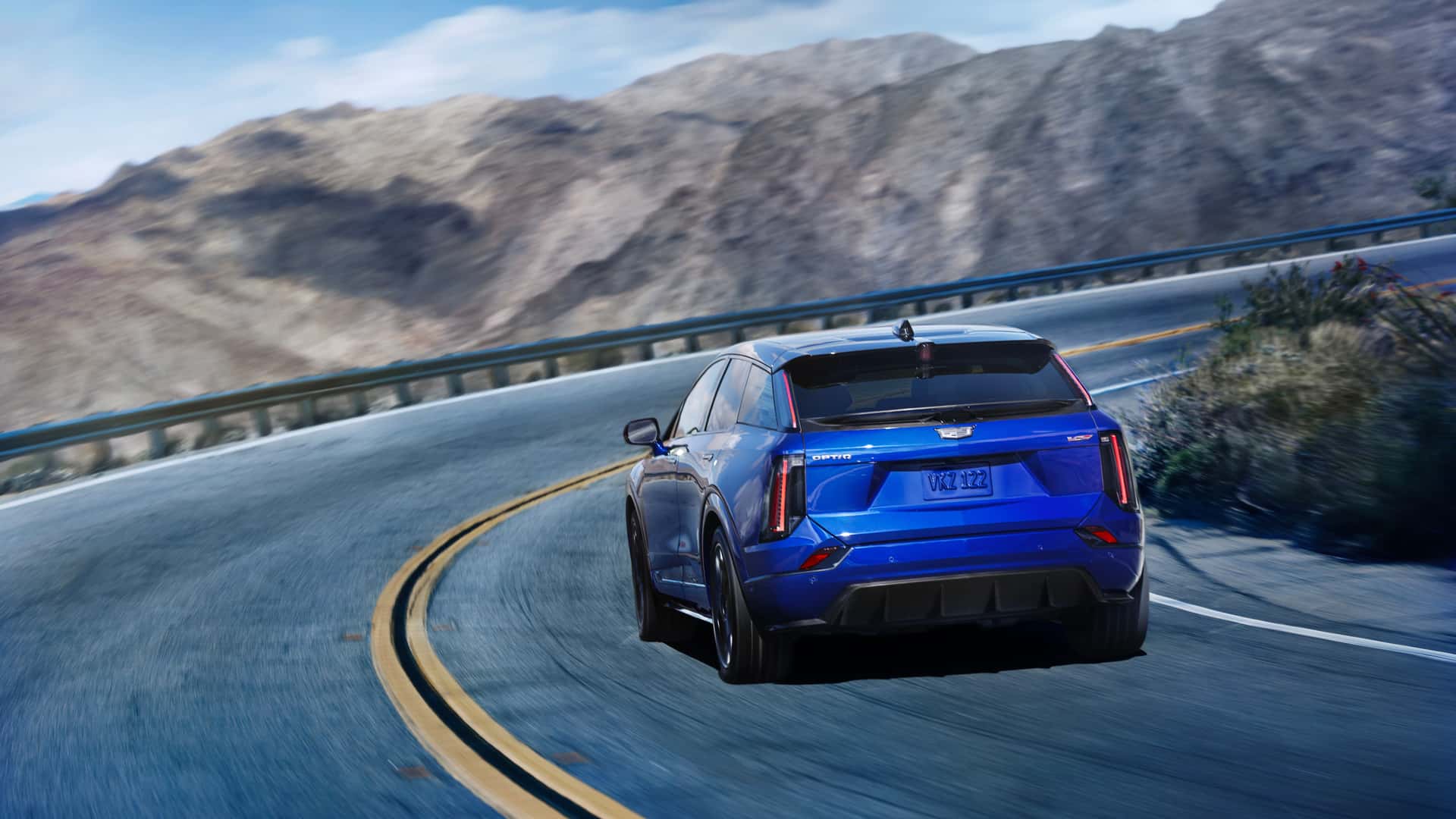 2026 Cadillac Optiq V bak.