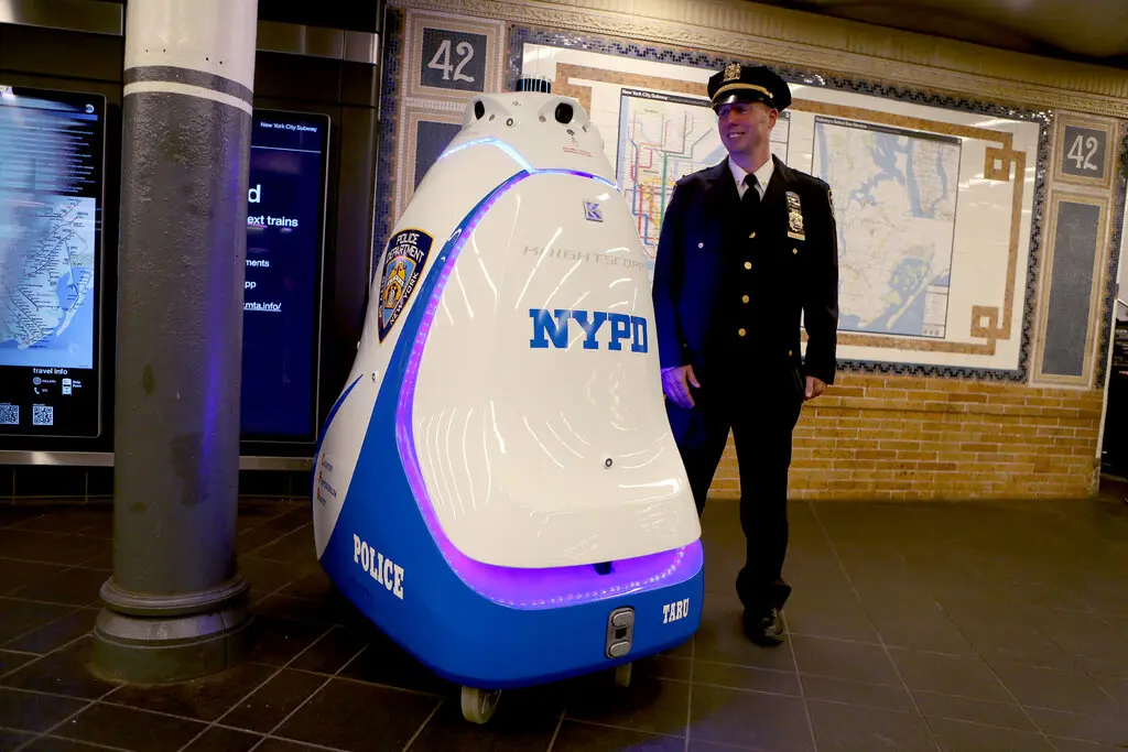 I New York kommer en robotpolis att patrullera tunnelbanestationen Times Square-2