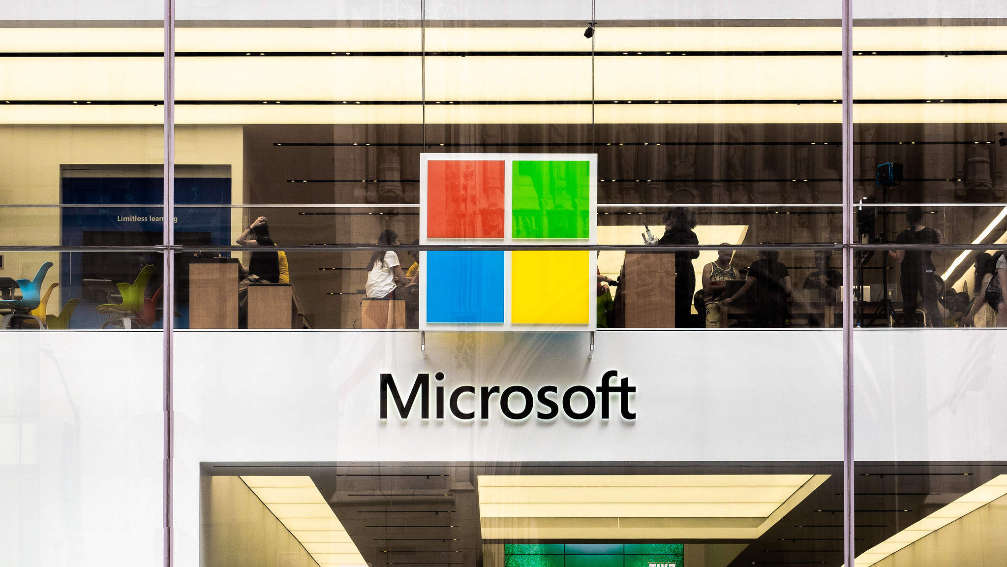 Europeiska kommissionen tittar närmare på partnerskapet mellan Microsoft och det franska startupföretaget Mistral AI