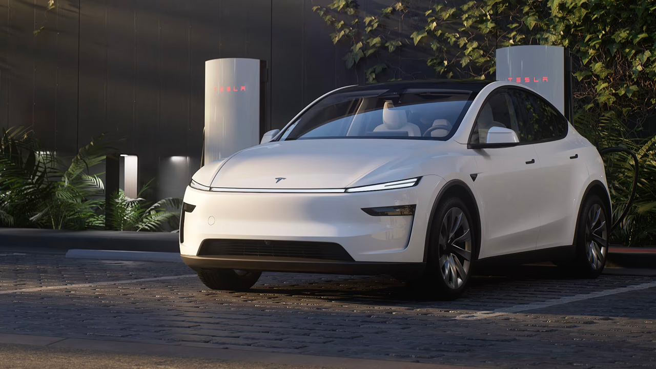 Den uppdaterade Tesla Model Y - framifrån