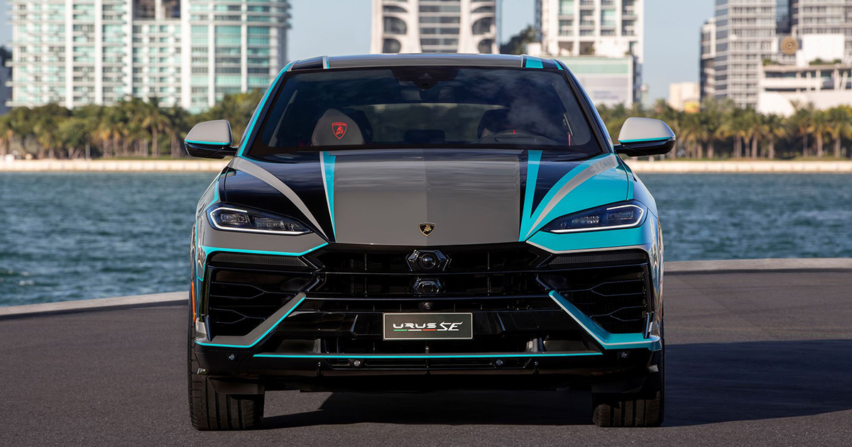 Lamborghini Urus SE exteriör med Blu Glauco-accenter