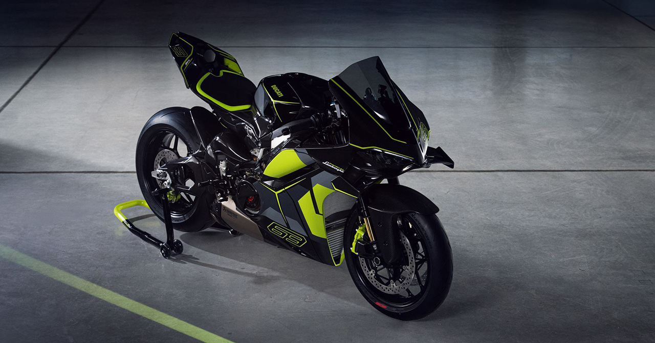 Ducati Panigale V4 Lamborghini sportcykel mot en bakgrund av exklusiv design