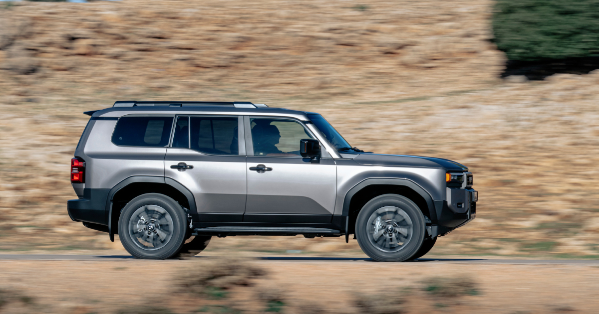 Ny Toyota Land Cruiser J250 med framvy