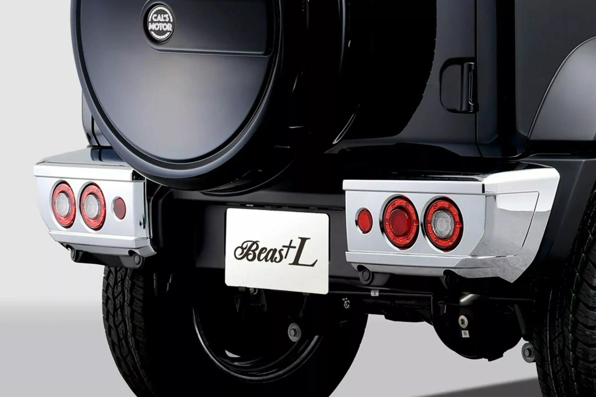 Beas+ L bodystyle för Suzuki Jimny sidovy action shot