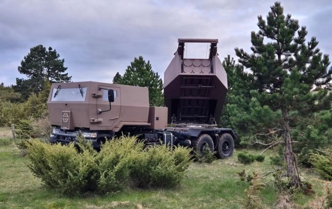 MLRS Foudre. Illustration: Turgis Gaillard