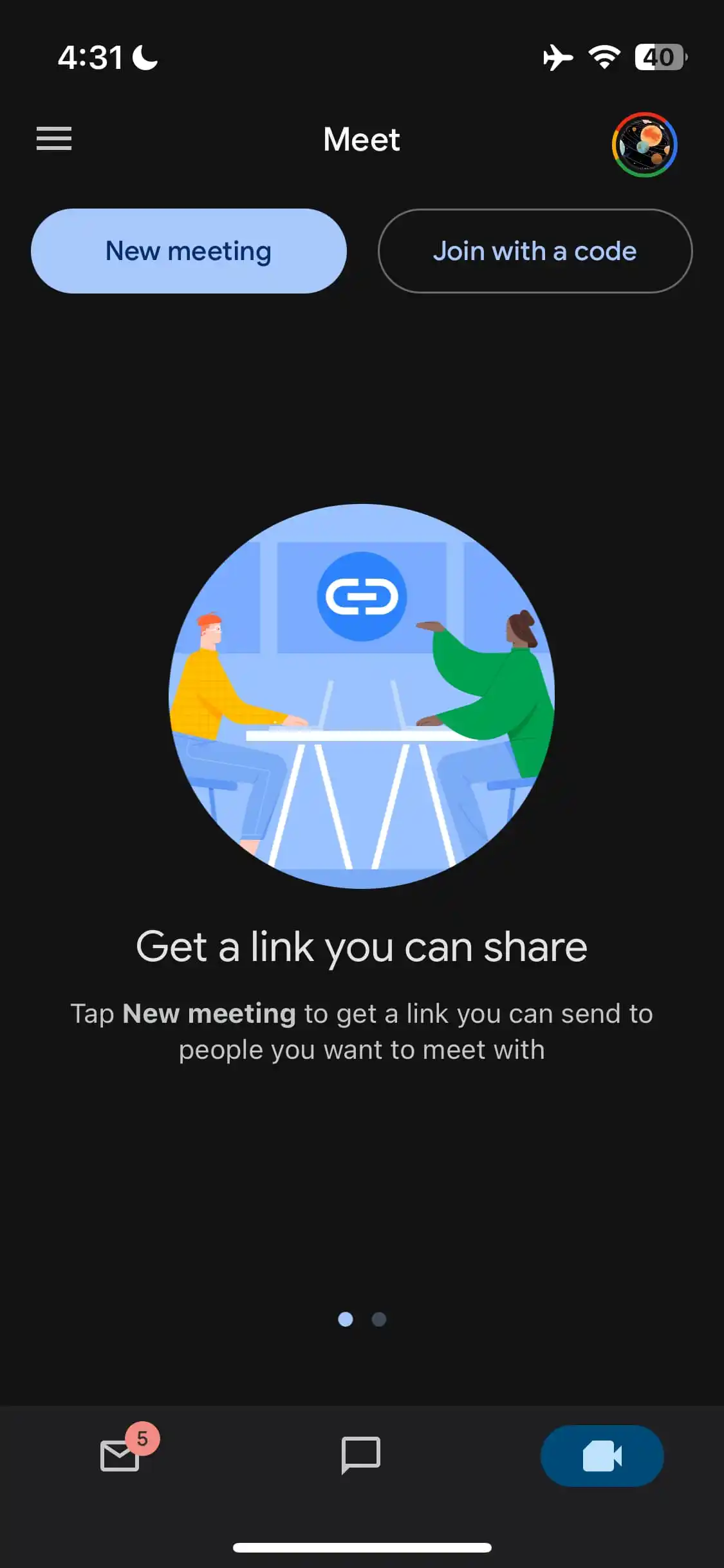 Detajer av den nya Gmail-designen för iPhone