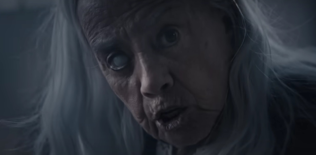 Detta är ett måste: en halvblind gammal dam berättar om vampyrinvasionen i Diablo IV. Blizzard släppte en ovanlig video