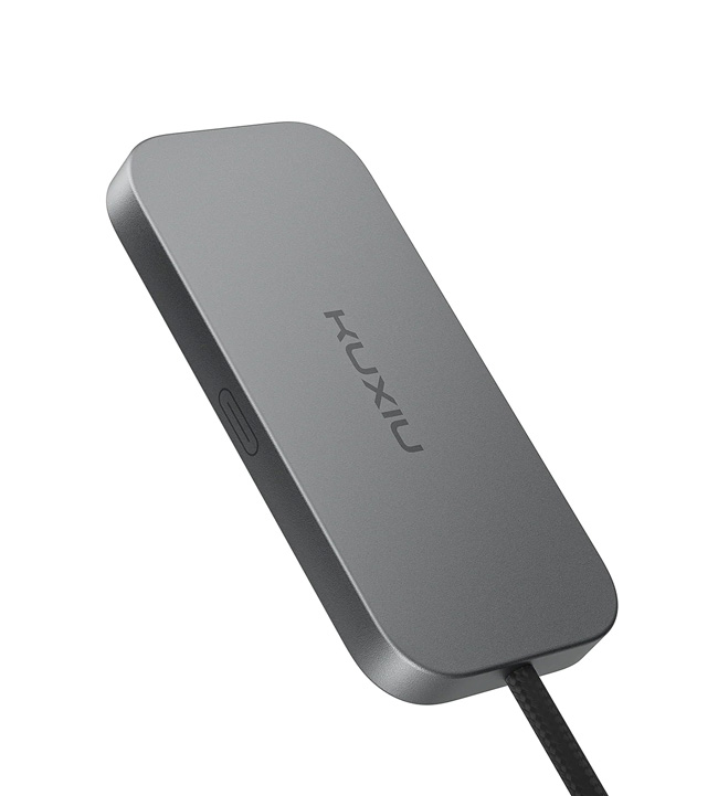 Kuxiu M30 charging on the back of the iPad