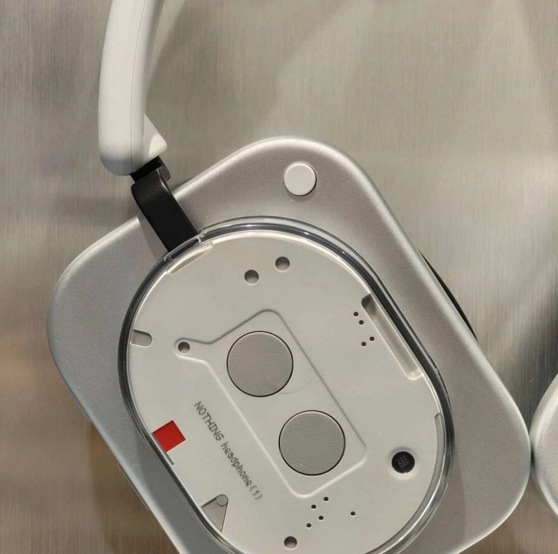 Nothing hörlurar från olika vinklar