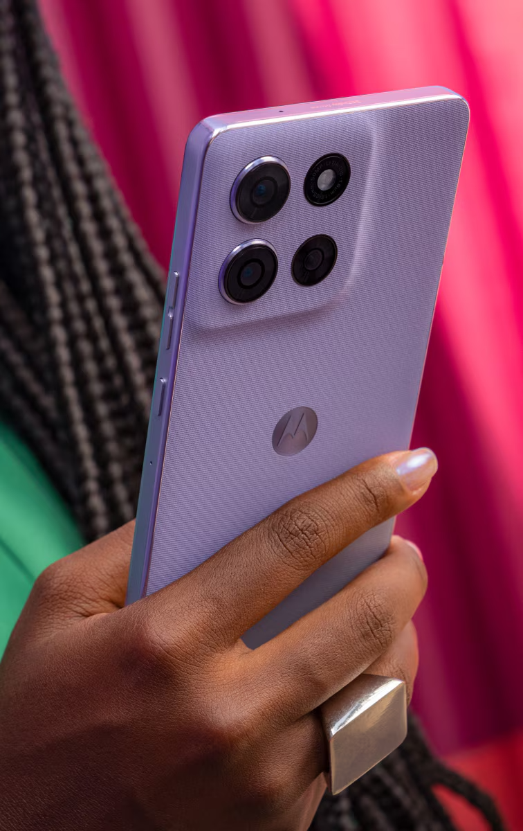 Moto G86 Power design i Space Sky-färg