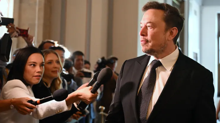 Elon Musk kallade AI "skadligt för mänskligheten" och krävde att tekniken skulle regleras