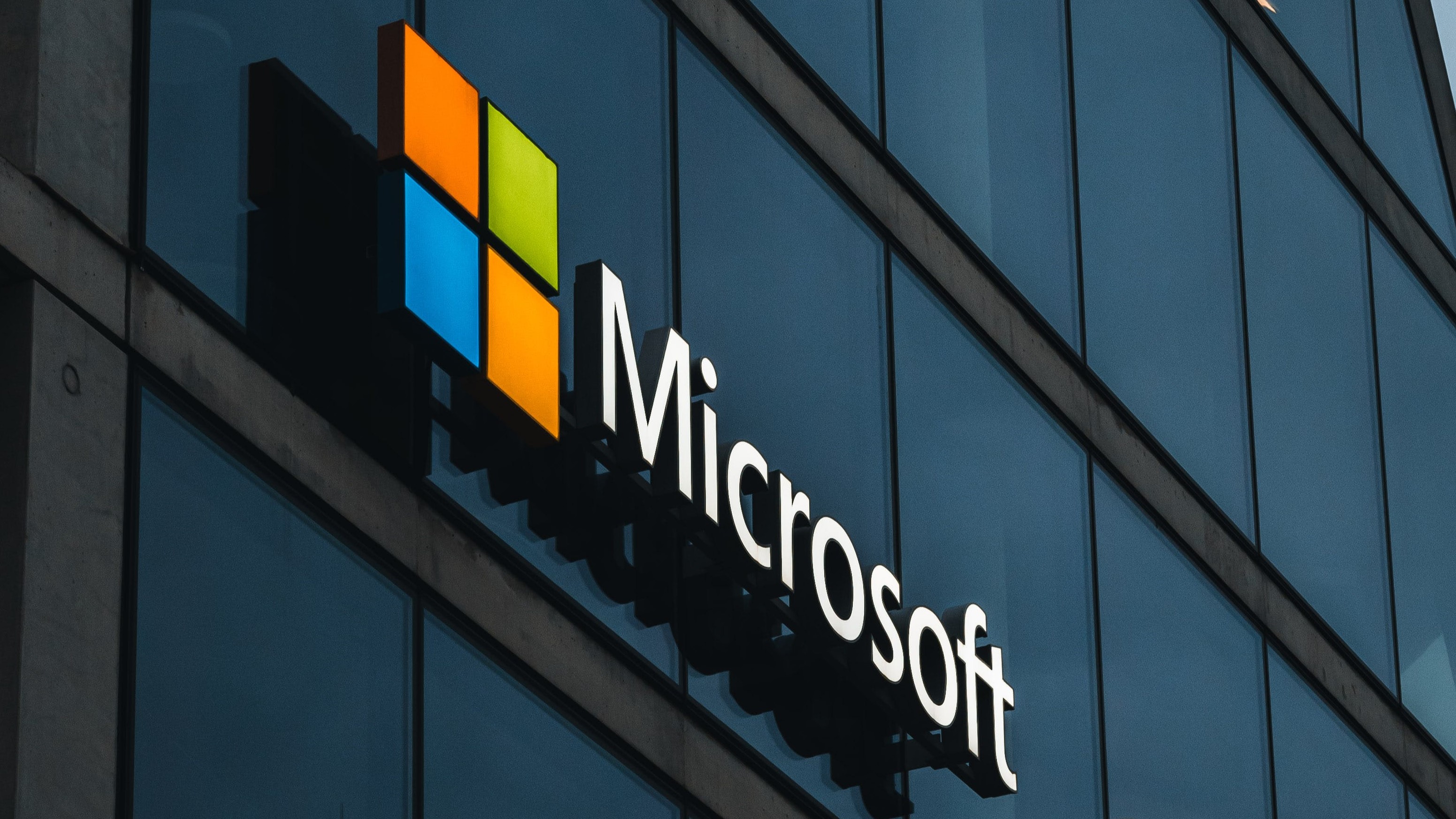 Microsofts vinst ökade med 33 procent tack vare investeringar i artificiell intelligens och molntjänster