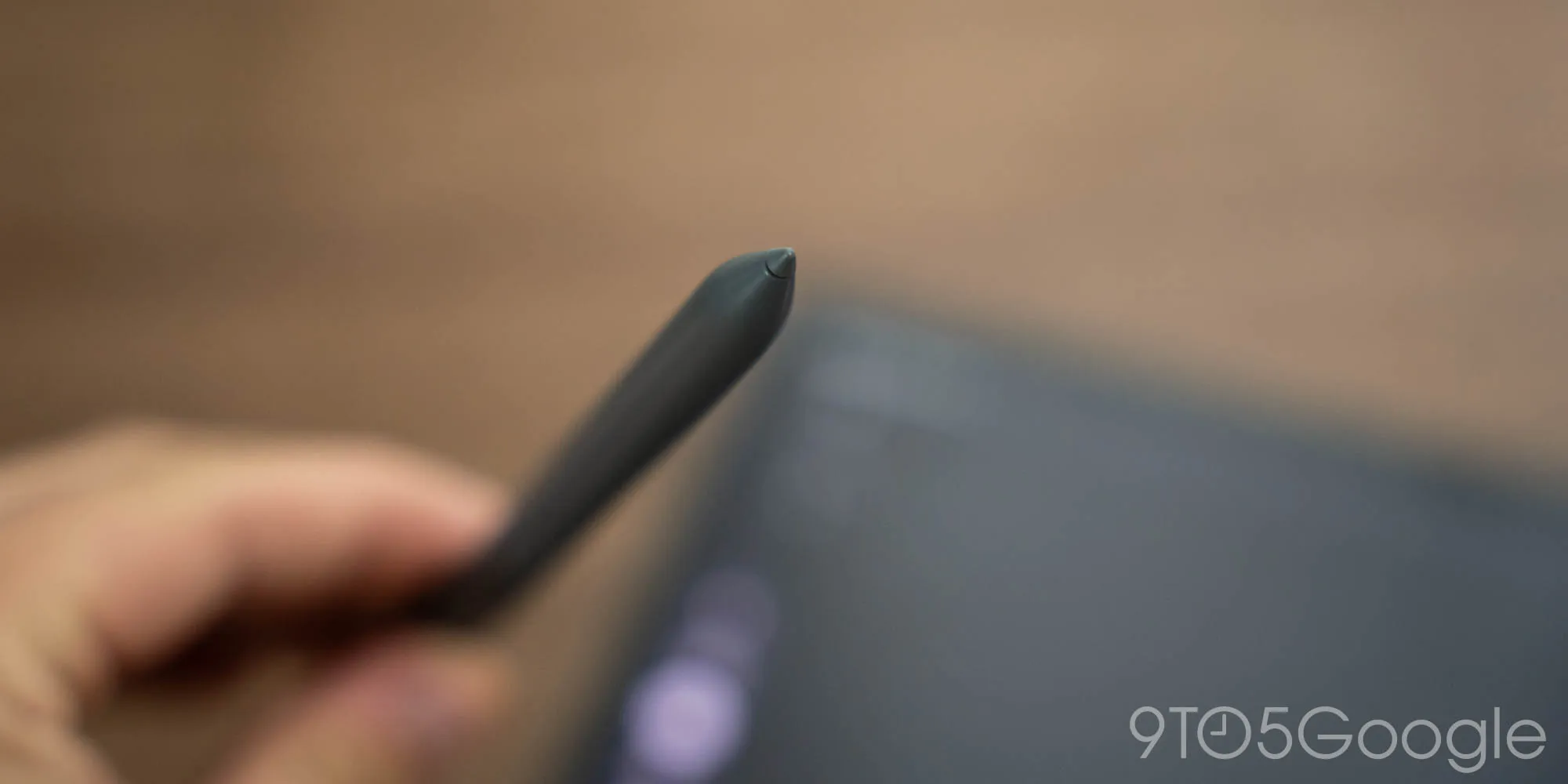 Google Pixel Tablet stylus gallery