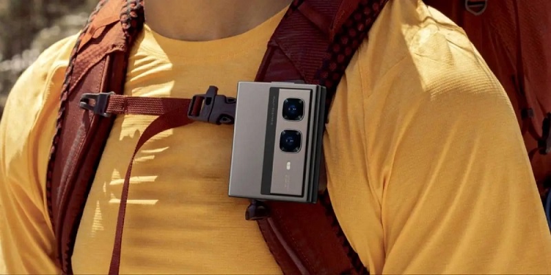 Infinix koncept för trippelvikbar smartphone