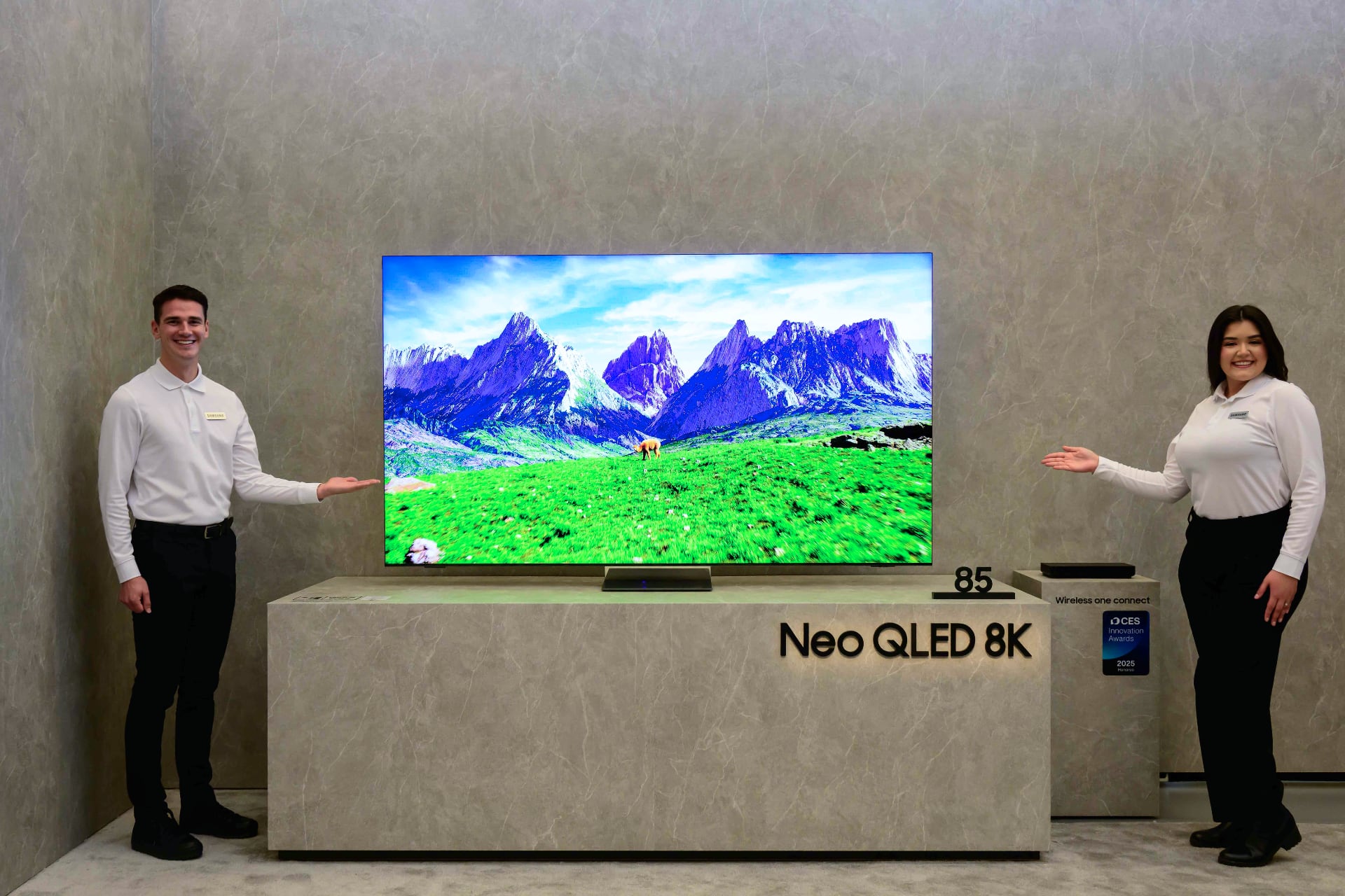 Samsung Neo QLED 8K 2025 TV med en diagonal på 85 tum.