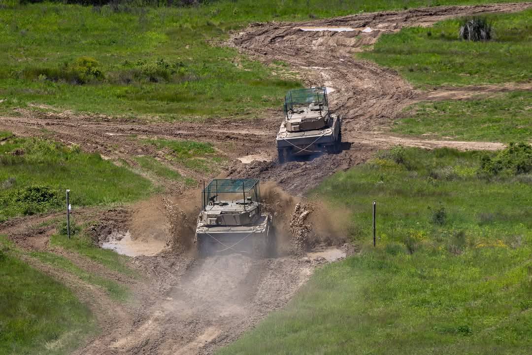 Slovakiska Leopard 2A4 stridsvagnar med anti-drönargrillar