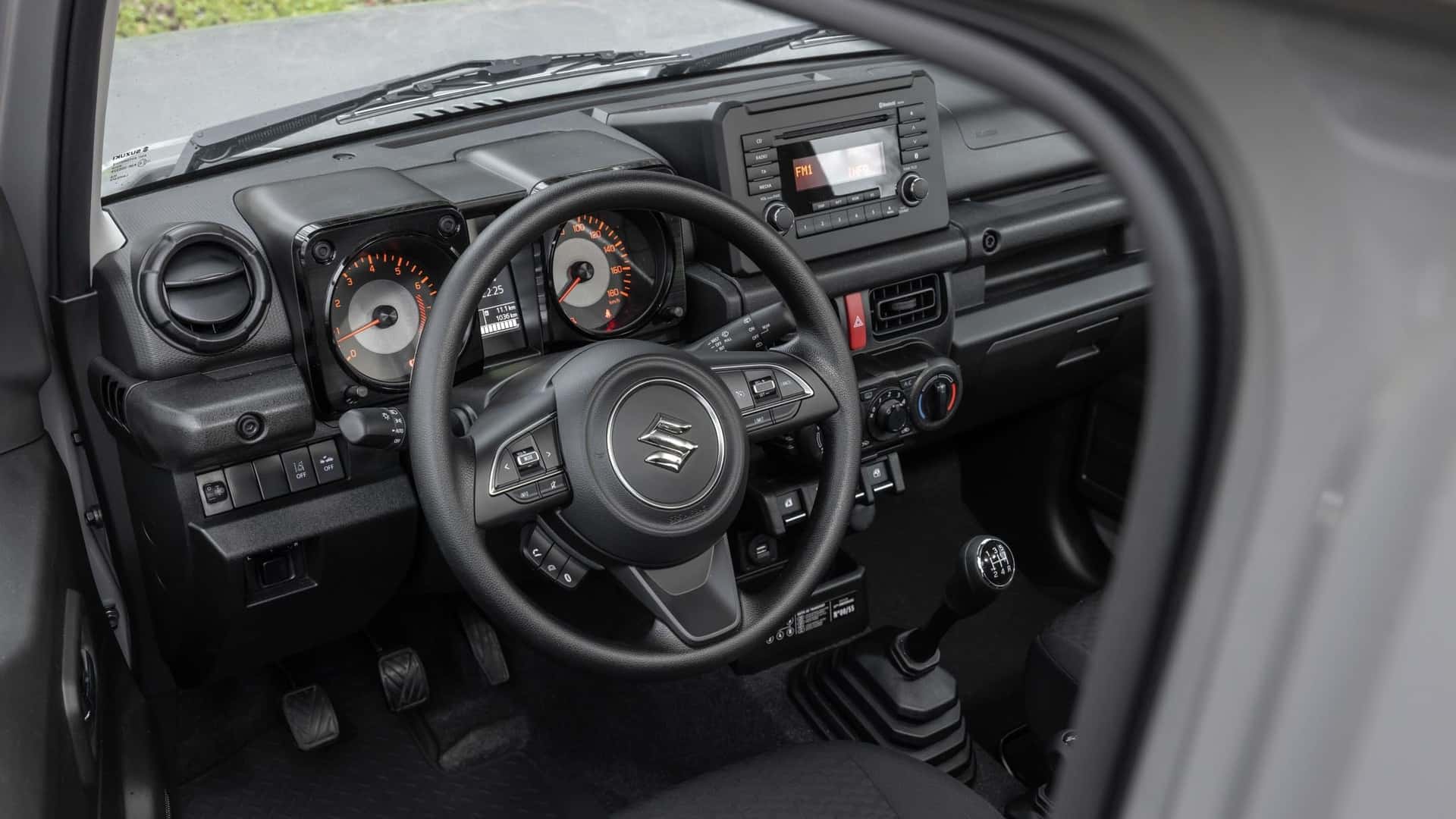 Suzuki Jimny 55ème Anniversaire i Frankrike - foto 6