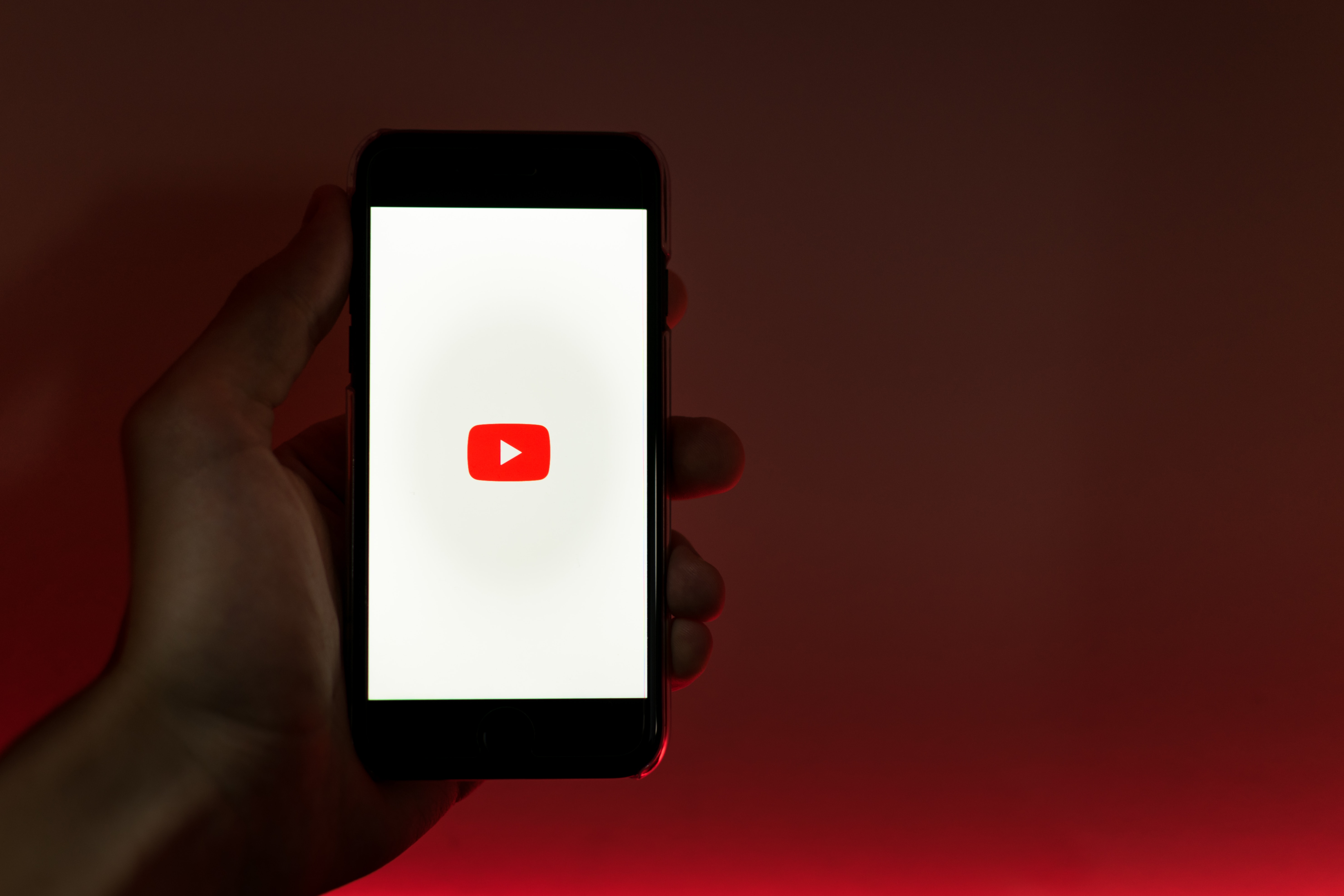 YouTube kan lansera ett AI-verktyg för att härma musikers röster
