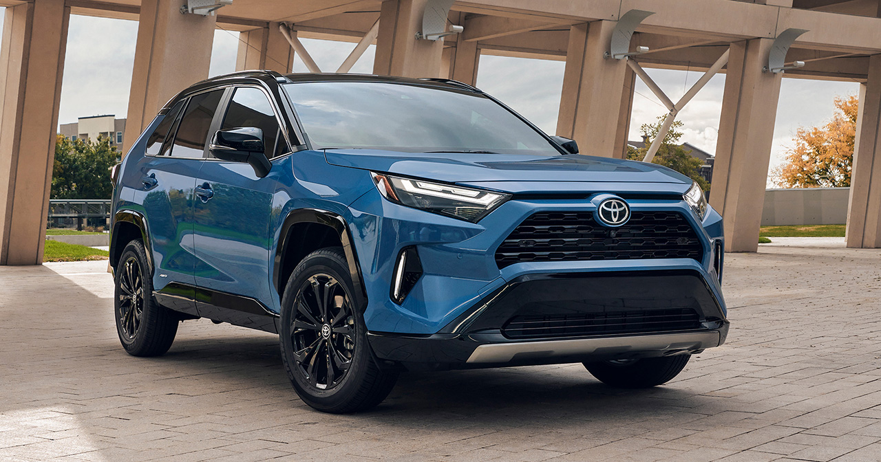 Den aktuella Toyota RAV4 Hybrid (2025) i versionen för den amerikanska marknaden