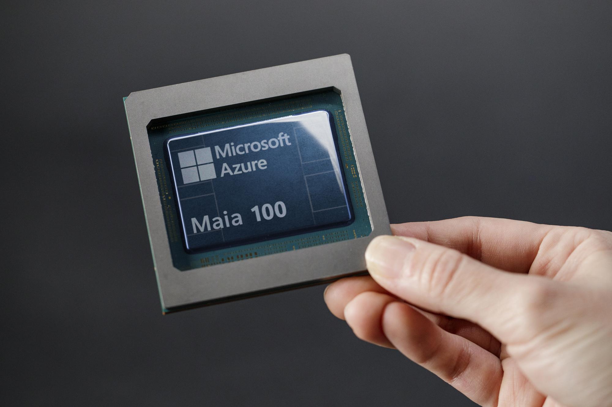 Microsoft presenterar egna chip för artificiell intelligens för att undvika beroende av NVIDIA