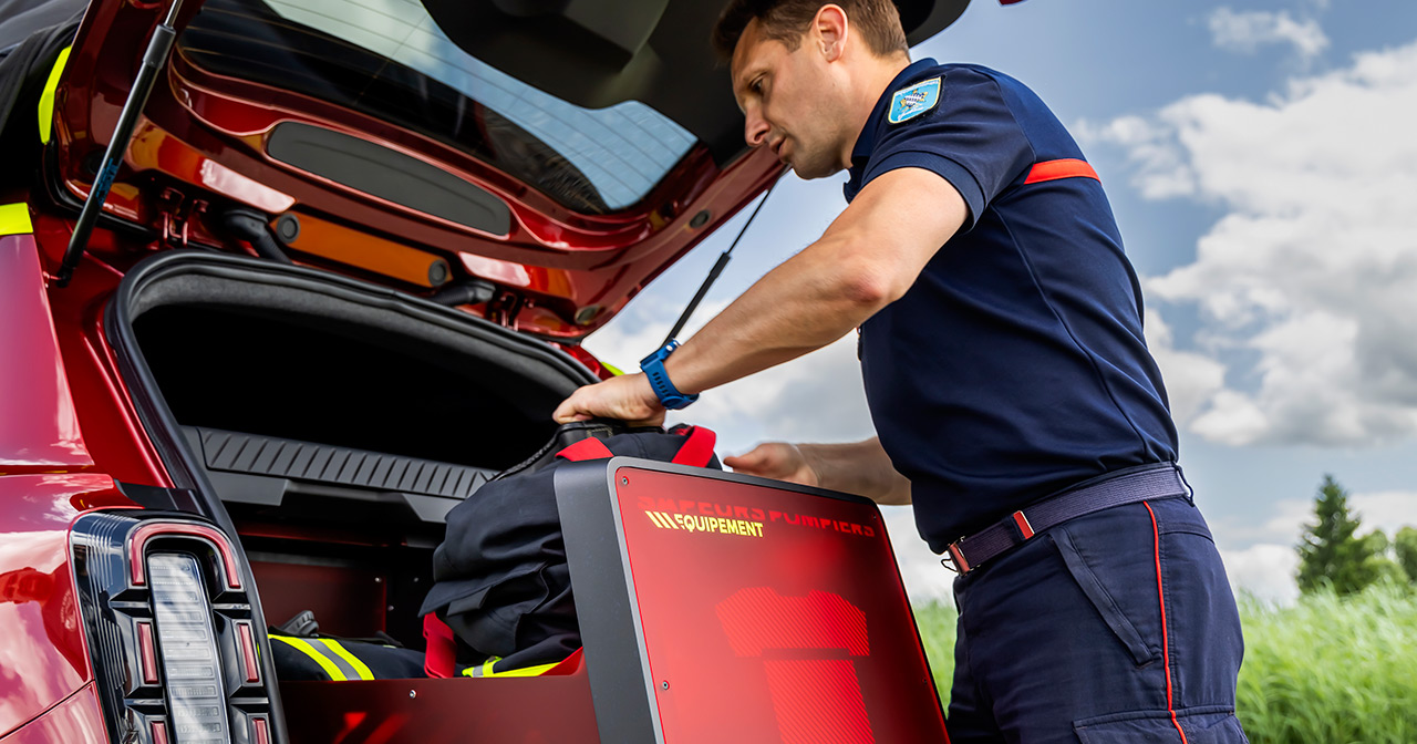 Elfordons tak med utrustning